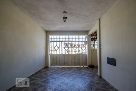 Casa à venda com 180m², 3 quartos e 4 vagasGaragem