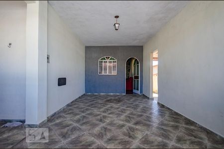 Casa à venda com 180m², 3 quartos e 4 vagasGaragem