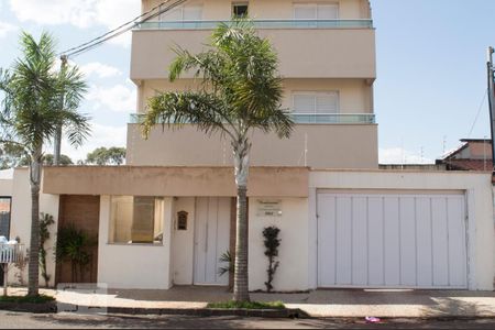 Apartamento para alugar com 80m², 3 quartos e 2 vagasFachada