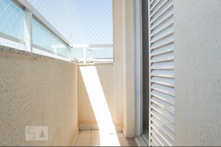 Apartamento para alugar com 80m², 3 quartos e 2 vagasSacada do Quarto 2