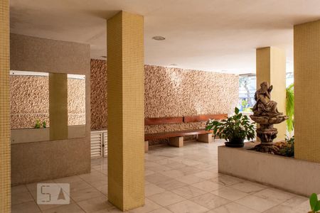 Entrada Térreo de apartamento para alugar com 1 quarto, 42m² em Centro Histórico, Porto Alegre