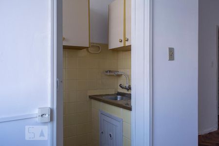 Cozinha de apartamento para alugar com 1 quarto, 42m² em Centro Histórico, Porto Alegre