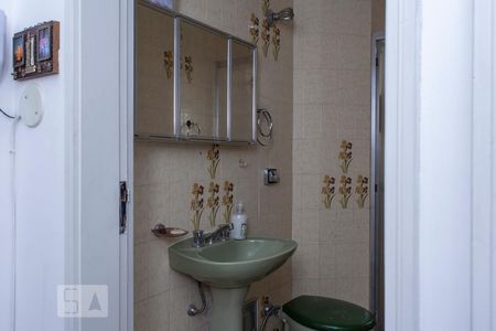 Banheiro de apartamento para alugar com 1 quarto, 42m² em Centro Histórico, Porto Alegre