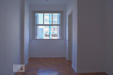 Sala de apartamento para alugar com 1 quarto, 42m² em Centro Histórico, Porto Alegre