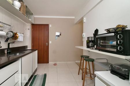 Apartamento à venda com 112m², 3 quartos e 2 vagas Apartamento à venda com 112m², 3 quartos e 2 vagasCozinha