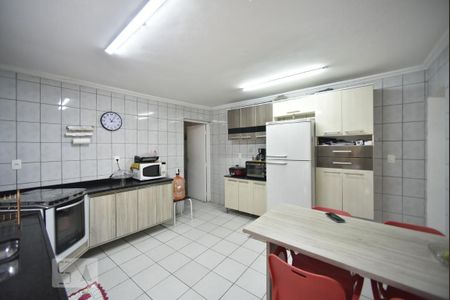 Casa à venda com 260m², 7 quartos e 4 vagasCozinha 1