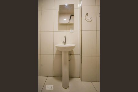 Banheiro de apartamento para alugar com 1 quarto, 44m² em Vila Itapura, Campinas