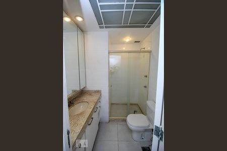 Apartamento à venda com 90m², 2 quartos e 1 vagaBanheiro da Suíte