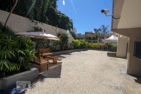 Apartamento à venda com 90m², 2 quartos e 1 vagaÁrea comum