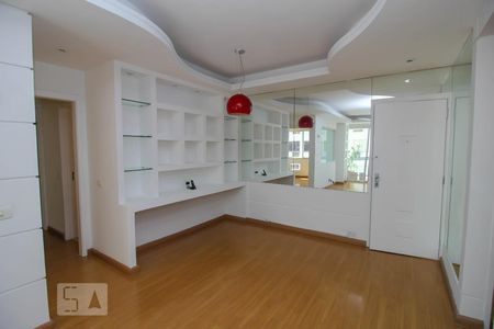 Sala de apartamento à venda com 2 quartos, 90m² em Humaitá, Rio de Janeiro