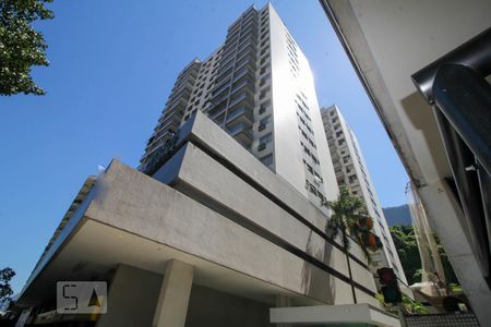 Apartamento à venda com 90m², 2 quartos e 1 vagaFachada do Condomínio