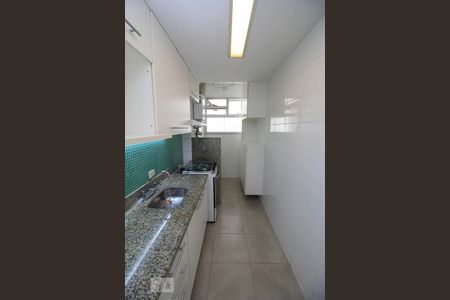 Apartamento à venda com 90m², 2 quartos e 1 vagaCozinha - Armários