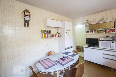 Casa à venda com 110m², 3 quartos e 2 vagasCozinha