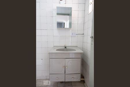 Banheiro de casa para alugar com 1 quarto, 80m² em Horto Florestal, São Paulo