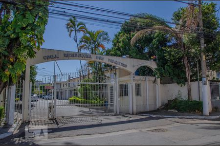 Casa de condomínio para alugar com 110m², 3 quartos e 2 vagasFachada da rua