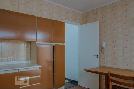 Cozinha de casa de condomínio à venda com 3 quartos, 110m² em Vila Carbone, São Paulo