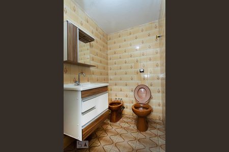 Casa para alugar com 190m², 4 quartos e 2 vagas Casa para alugar com 190m², 4 quartos e 2 vagasBanheiro