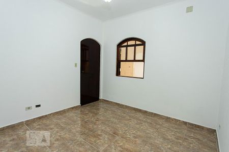 Casa para alugar com 190m², 4 quartos e 2 vagas Casa para alugar com 190m², 4 quartos e 2 vagasQuarto 2