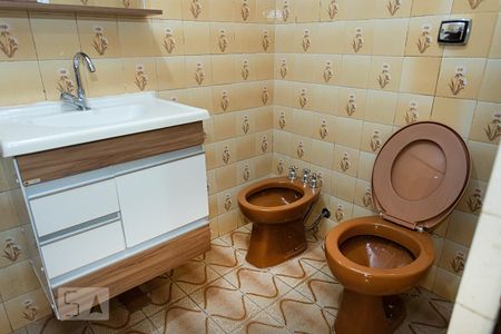 Casa para alugar com 190m², 4 quartos e 2 vagas Casa para alugar com 190m², 4 quartos e 2 vagasDetalhe banheiro