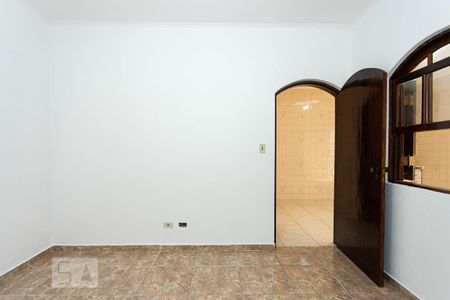Casa para alugar com 190m², 4 quartos e 2 vagas Casa para alugar com 190m², 4 quartos e 2 vagasQuarto 2