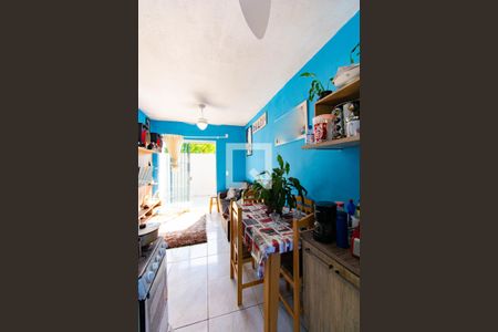 Sala/cozinha  de casa de condomínio para alugar com 2 quartos, 70m² em Olaria, Canoas