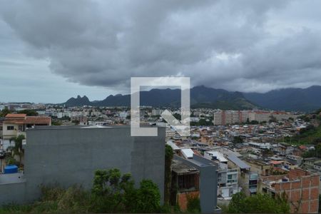 Casa de condomínio à venda com 200m², 3 quartos e 1 vagaVista do Terraço