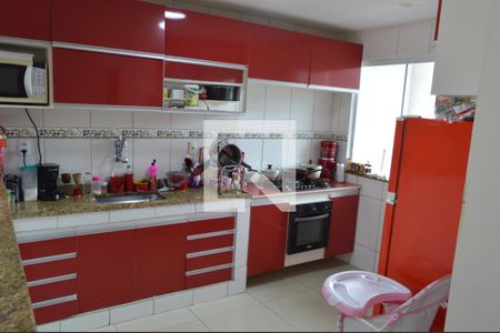 Casa de condomínio à venda com 200m², 3 quartos e 1 vagaCozinha