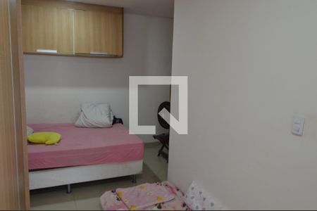 Casa de condomínio à venda com 200m², 3 quartos e 1 vagaSuíte 3