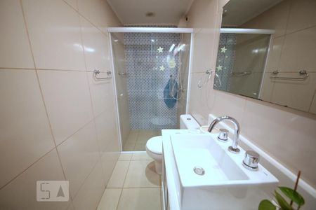 Apartamento à venda com 86m², 2 quartos e 2 vagasBanheiro 