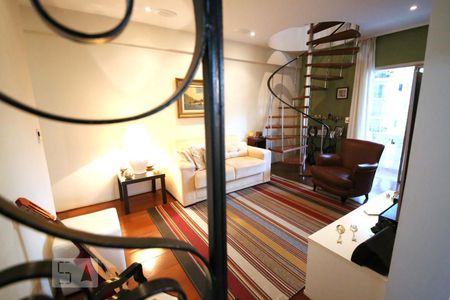 Apartamento à venda com 86m², 2 quartos e 2 vagasSala