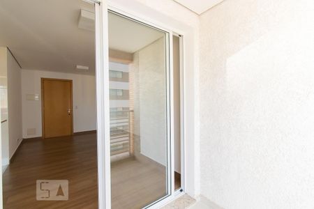 Varanda  de apartamento para alugar com 2 quartos, 57m² em Vila Dom Pedro I, São Paulo