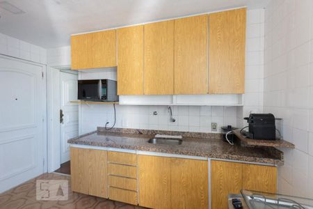 Apartamento à venda com 115m², 3 quartos e 2 vagasCozinha