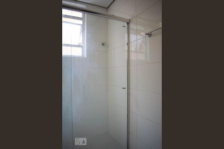 Banheiro de apartamento para alugar com 1 quarto, 56m² em Centro Histórico, Porto Alegre