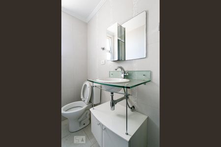 Apartamento à venda com 57m², 2 quartos e 1 vaga Apartamento à venda com 57m², 2 quartos e 1 vagaBanheiro