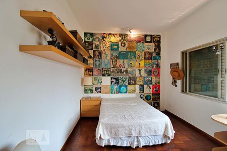 Casa à venda com 550m², 3 quartos e 6 vagasQuarto 3