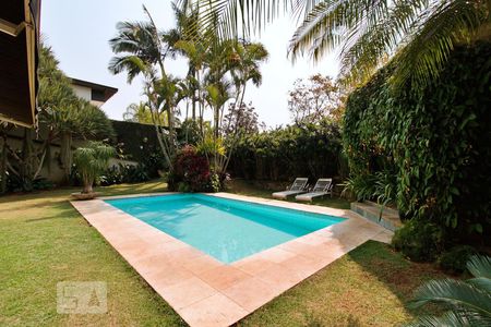 Casa à venda com 550m², 3 quartos e 6 vagasPiscina