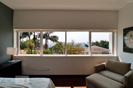 Casa à venda com 550m², 3 quartos e 6 vagasQuarto 2