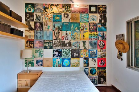 Casa à venda com 550m², 3 quartos e 6 vagas Casa à venda com 550m², 3 quartos e 6 vagasQuarto 3