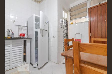 Apartamento à venda com 64m², 2 quartos e sem vaga Apartamento à venda com 64m², 2 quartos e sem vagaCozinha