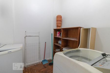 Apartamento à venda com 64m², 2 quartos e sem vaga Apartamento à venda com 64m², 2 quartos e sem vagaQuarto de Serviço