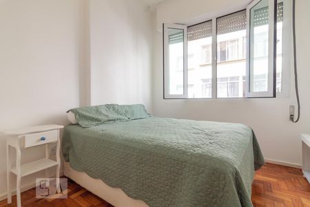 Quarto 1 de apartamento à venda com 2 quartos, 64m² em Copacabana, Rio de Janeiro