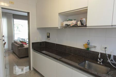 Apartamento para alugar com 80m², 2 quartos e 2 vagasCozinha