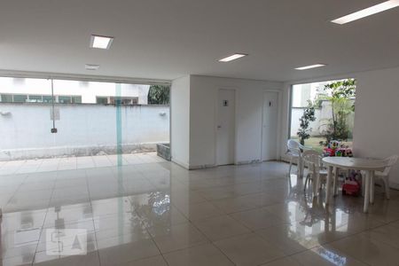 Apartamento para alugar com 80m², 2 quartos e 2 vagasSalão de Festas