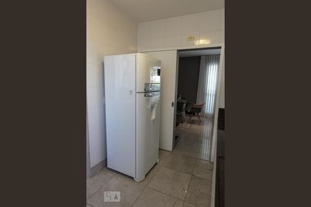 Apartamento para alugar com 80m², 2 quartos e 2 vagasCozinha