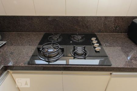 Apartamento para alugar com 80m², 2 quartos e 2 vagasCozinha