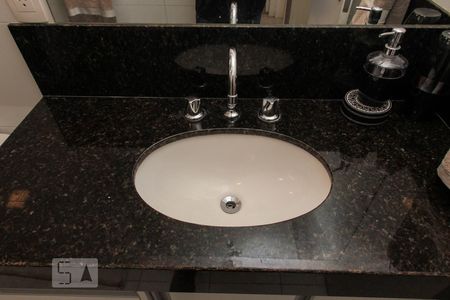 Apartamento para alugar com 80m², 2 quartos e 2 vagasBanheiro Corredor