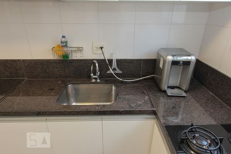 Apartamento para alugar com 80m², 2 quartos e 2 vagasCozinha