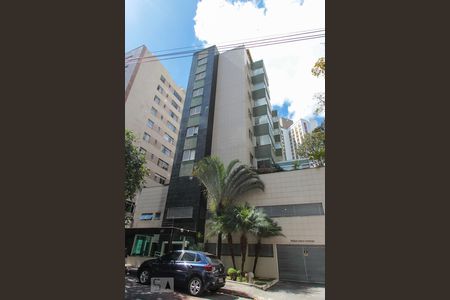 Apartamento para alugar com 80m², 2 quartos e 2 vagasFachada