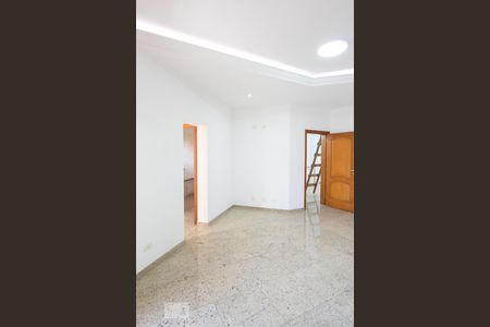Casa à venda com 534m², 5 quartos e 8 vagasSuíte 4