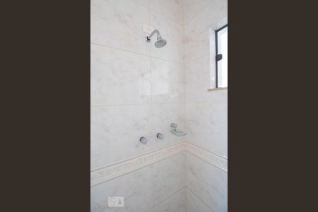 Casa à venda com 534m², 5 quartos e 8 vagasBanheiro da suíte 5